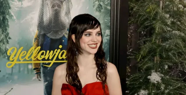 sophie thatcher teeth in 2023 sophie thatcher teeth in 2023