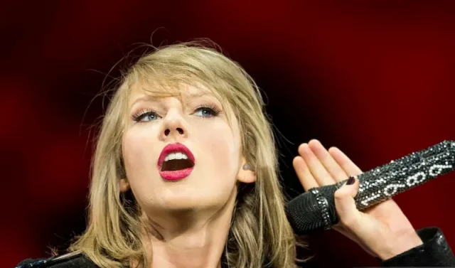 taylor swift teeth in 2015 taylor swift teeth in 2015