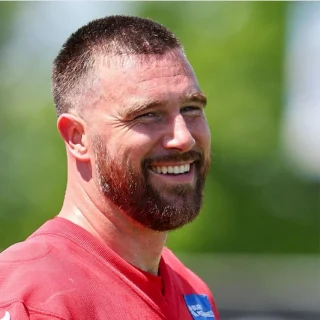 Travis Kelce Teeth: A Super Bowl Champion's Makeover! travis kelce hollywood smile