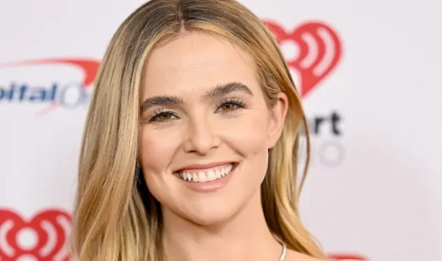 zoey deutch teeth in 2022