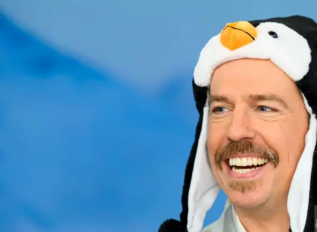 ed helms teeth in 2020