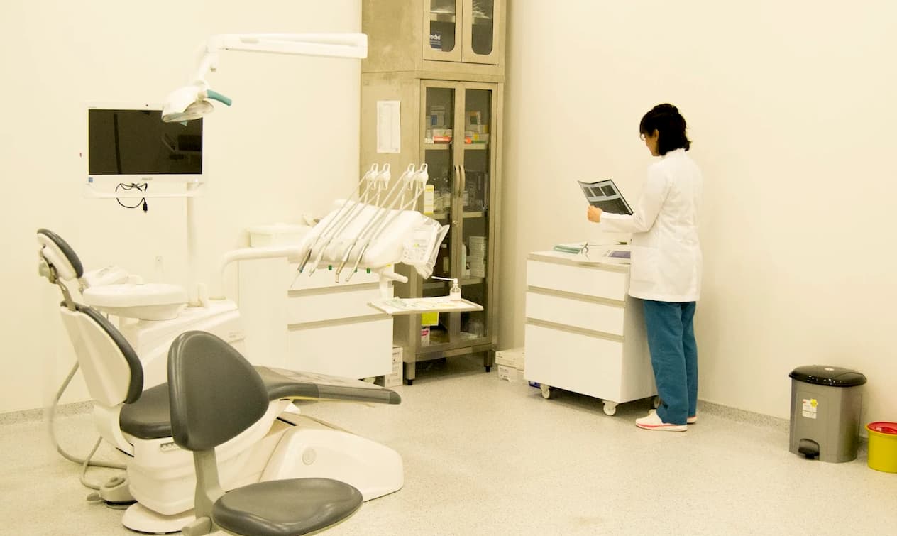 esnan dental clinic2 esnan dental clinic2