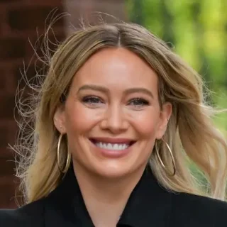 Hilary Duff Teeth Before and After: Does She Have Veneers? hilary huff teeth in 2020