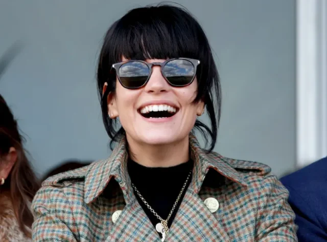 lily allen teeth in 2020