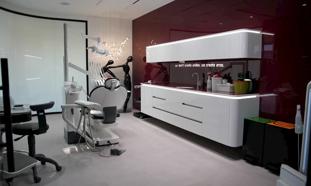 livera dental clinic2