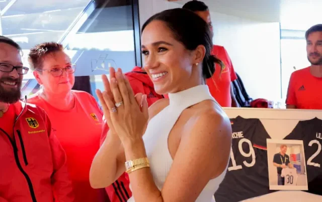 meghan markle teeth in 2023 meghan markle teeth in 2023