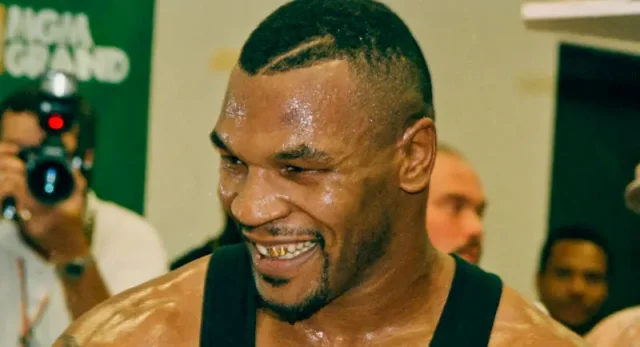 mike tyson teeth in 1995