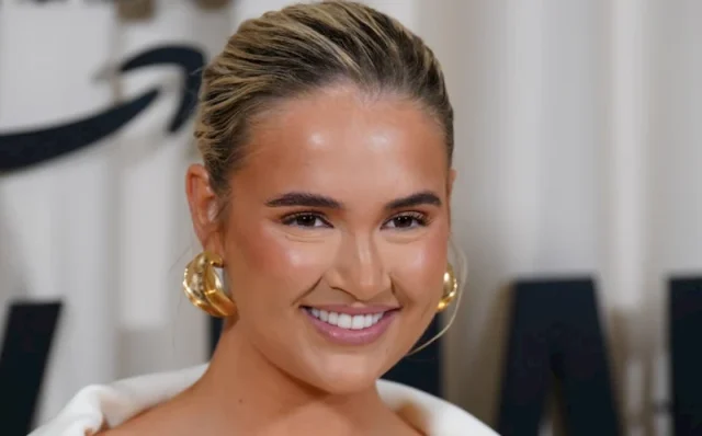 molly mae hague hollywood smile molly mae hague hollywood smile