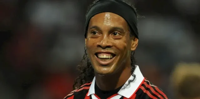 ronaldinho teeth in 2010 ronaldinho teeth in 2010