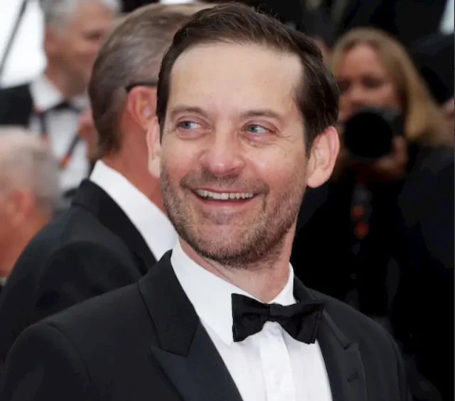 tobey maguire teeth in 2020