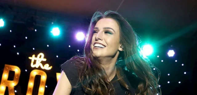 cher lloyd hollywood smile cher lloyd hollywood smile