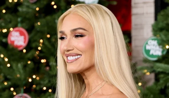 gwen stefani hollywood smile