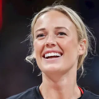 Sophie Cunningham Teeth Before and After: The Athlete's Glow Up sophie cunningham hollywood smile
