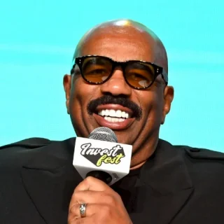 steve harvey hollywood smile